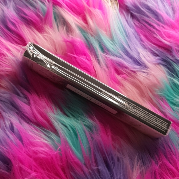 Fenty Beauty by Rihanna - Picture 3 of 3